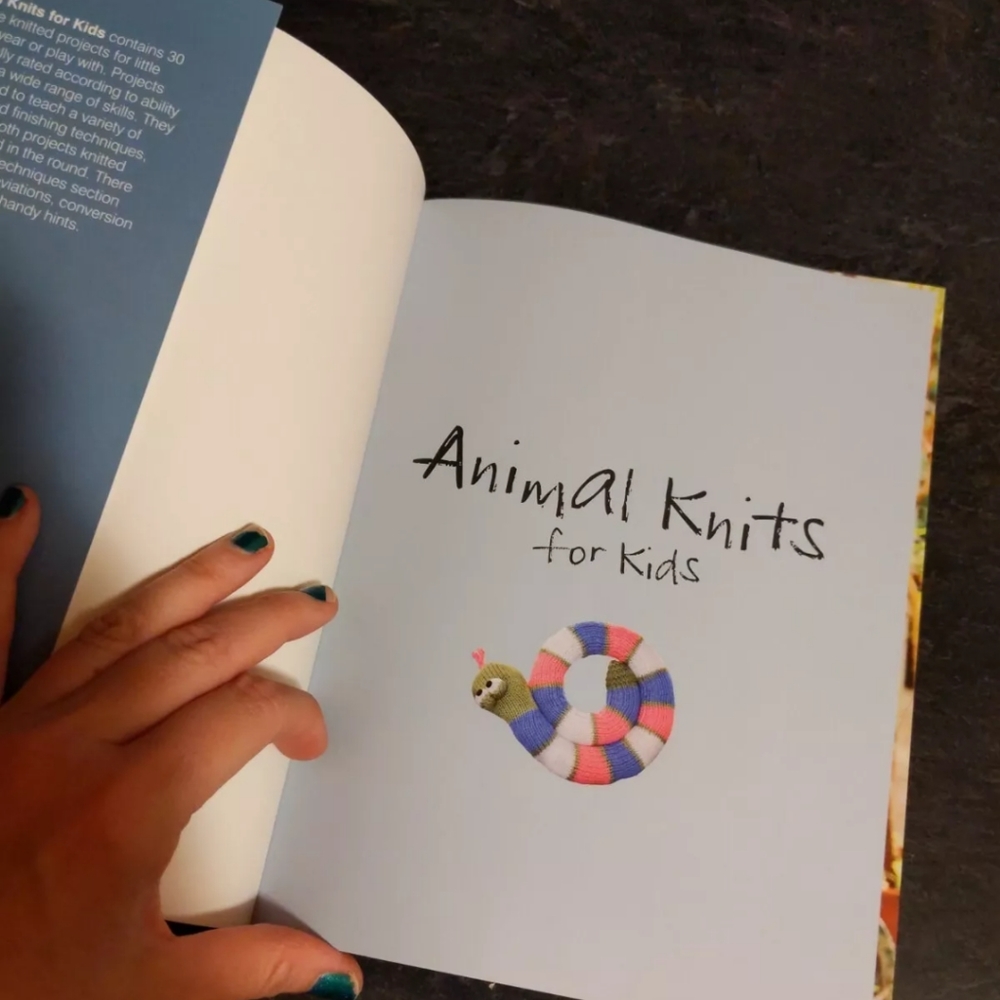 BOOK - Picture 2 of 10